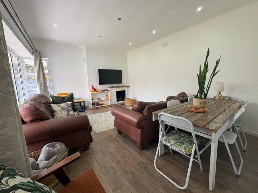 To Let 2 Bedroom Property for Rent in Claremont Western Cape
